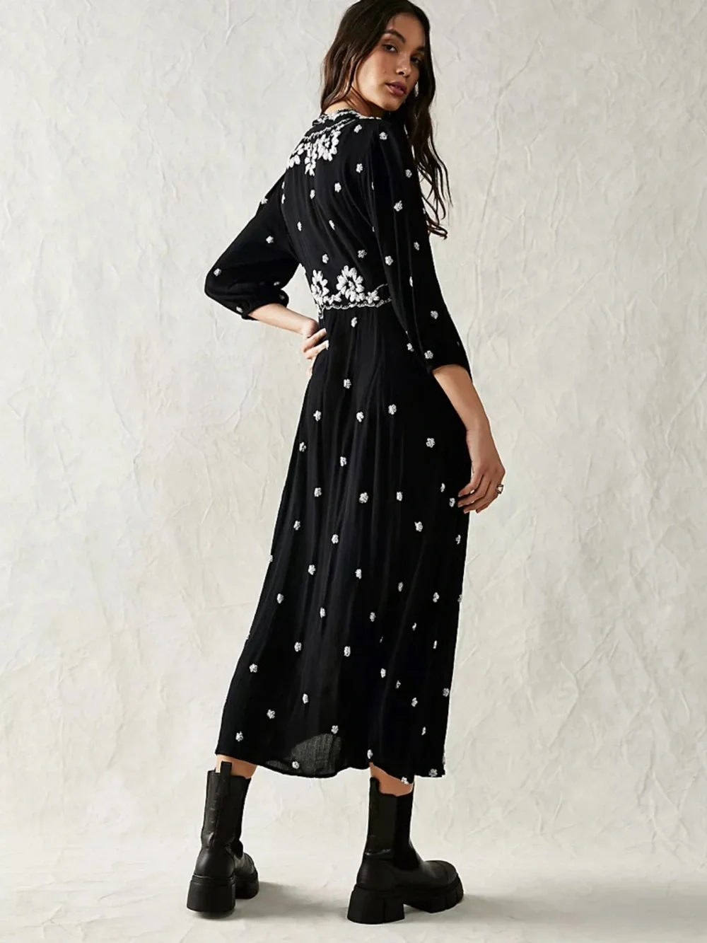 Free People /Fable Embroidered Midi Dress Size Large- NWOT - Picture 3 of 16